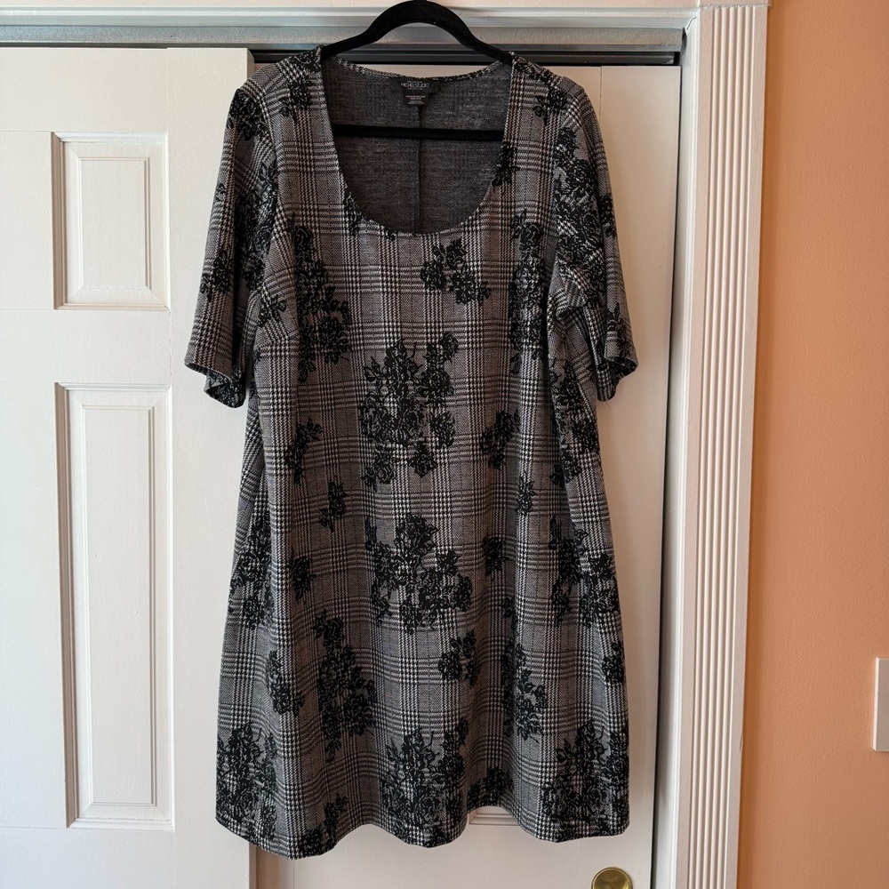 Michel Studio Gray and Black A-Line Dress with Three-Quarter Sleeves